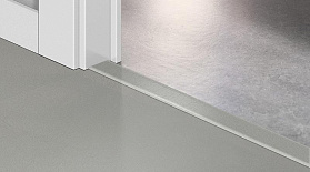 Порог Incizo 5 в 1 Quick-Step QSVINCP 40139 Шлифованный бетон светло-серый, 1шт.
