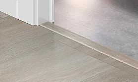 Порог Incizo 5 в 1 Quick-Step QSVINCP 40052 Шёлковый дуб светлый, 1шт.