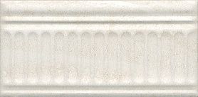 Бордюр Kerama Marazzi 19046/3F Олимпия бежевый светлый 20х9,9